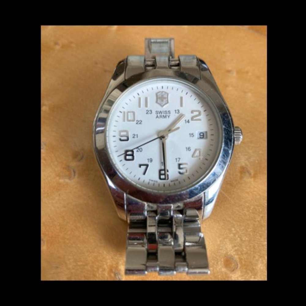 Men's Victorinox Swiss Army Business Watch